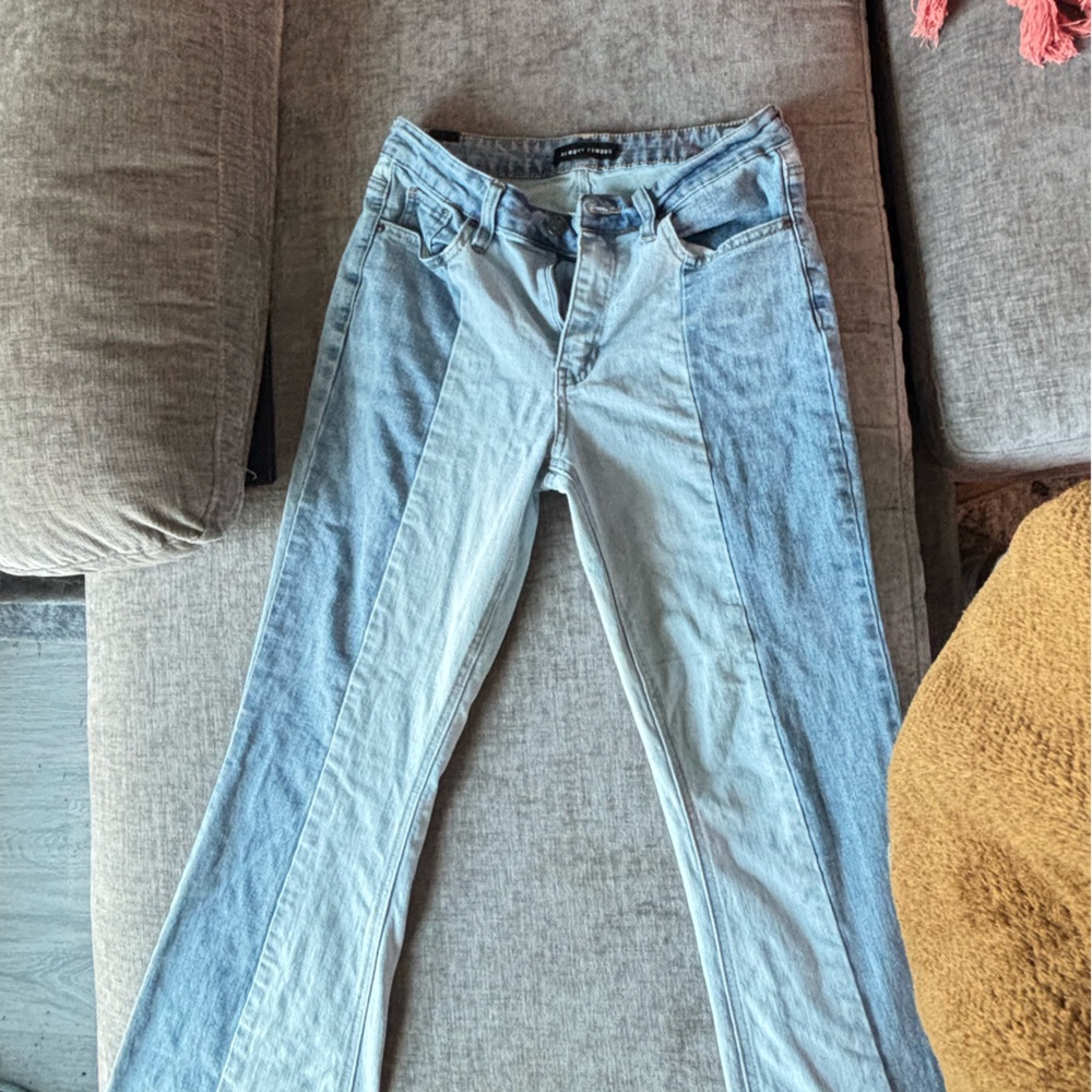 Almost Famous Jeans, Size 7.